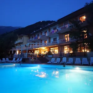 hotel-alpi-malcesine.hotelinveneto.com/